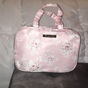 NEW pink floral Yumi Kim accessory bag!